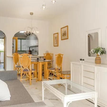 Residencial Torrenueva Apartment